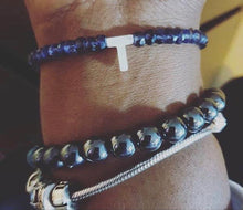 Load image into Gallery viewer, Blue iolite gemstone bracelet